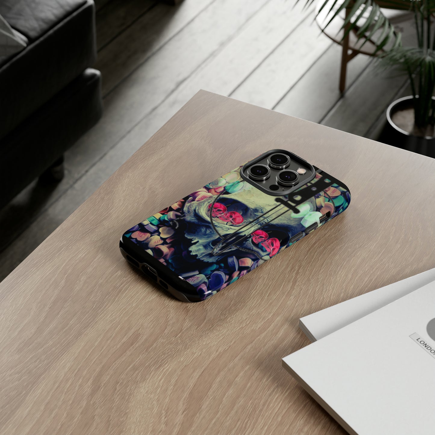 Skull Pink-Eyes Case