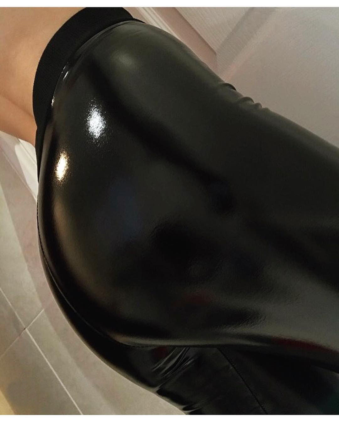 Wet Look Faux Leather Leggings