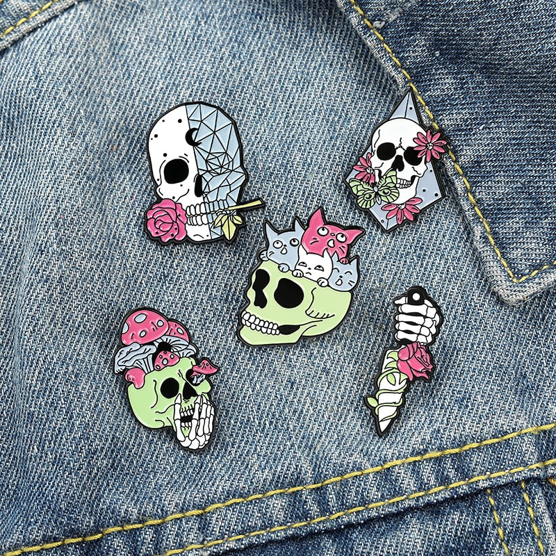 Skull Life Pins